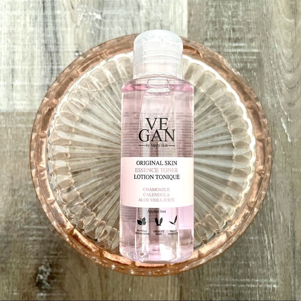 VEGAN by happy skin Original Skin Essence Toner